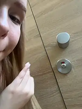 Liza_riskyのウェブカメラショー