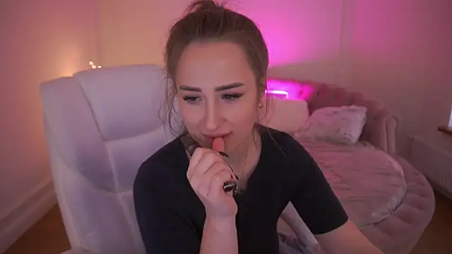 Show de GentleAdellee na webcam