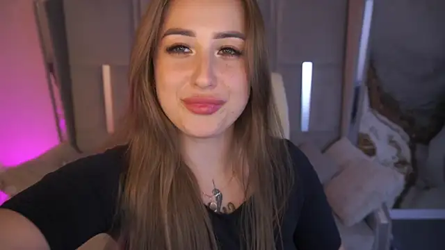 GentleAdellee live XXX chat