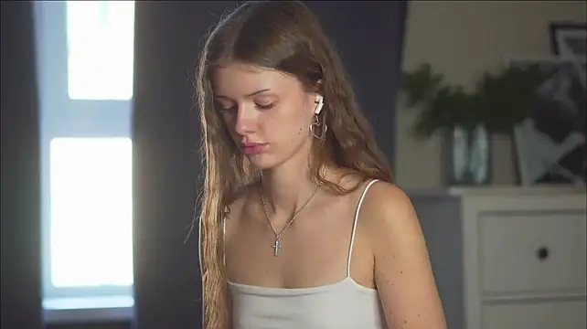 akumadadrive Adlı Modelin Canlı XXX Sohbeti