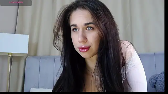 Erikka__ লাইভ XXX চ্যাট