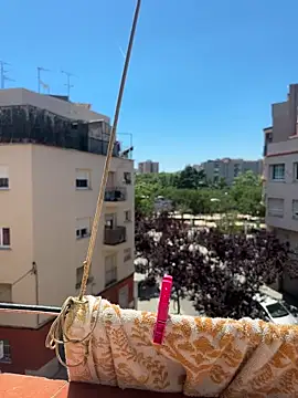 Elcangri-15 Show in webcam