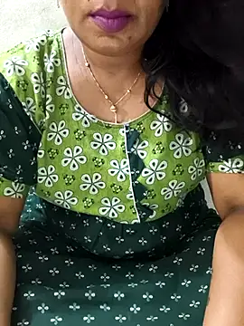 Živý XXX chat Tamil_Rithika_hot