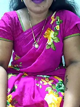 Show modela Tamil_Rithika_hot na web-kameri