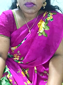 Tamil_Rithika_hot Chat XXX in diretta