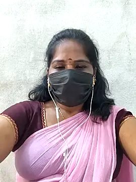 Tamil_Rithika_hot Adlı Modelin Canlı XXX Sohbeti
