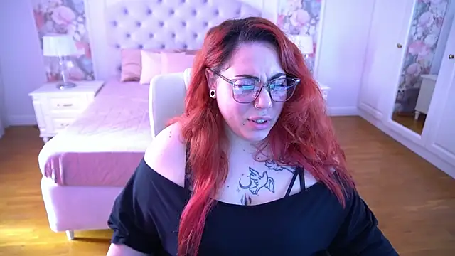 Kittywakee Live XXX-chat