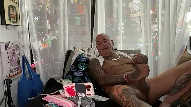 Webkamerová show lovetatts64