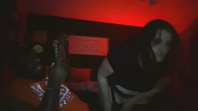 Pertunjukan Kamera Web _CumSeeV_