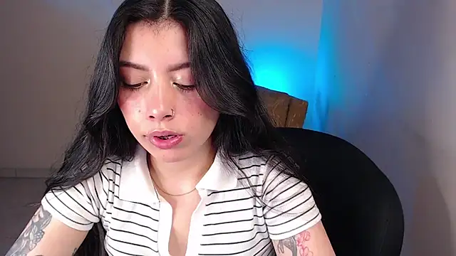 Czat XXX na żywo – iam_emy