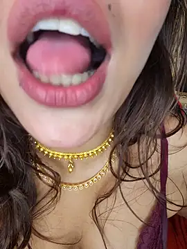 callmeshreya 现场XXX聊天