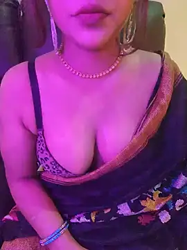 callmeshreya Adlı Modelin Canlı XXX Sohbeti