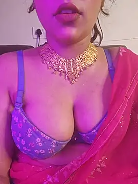 callmeshreya Chat XXX in diretta