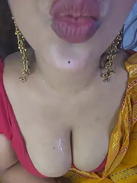 callmeshreya ওয়েবক্যাম শো