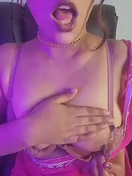 Chat XXX en directo de callmeshreya