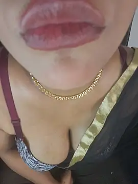 callmeshreya Chat XXX in diretta