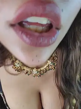 הופעת וובקאם של callmeshreya