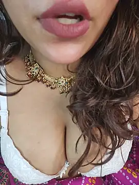 Chat XXX en directo de callmeshreya