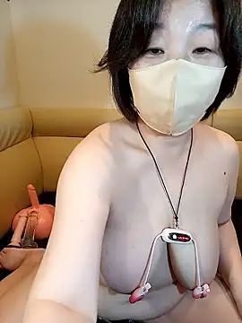 Nanami888のライブXXXチャット