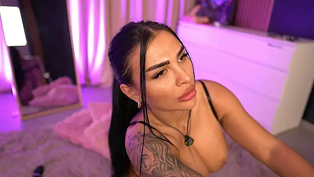 Živá chatovací místnost firesbomb777