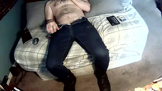 Spunwhiteboy1992: διαδικτυακό σόου στην κάμερα