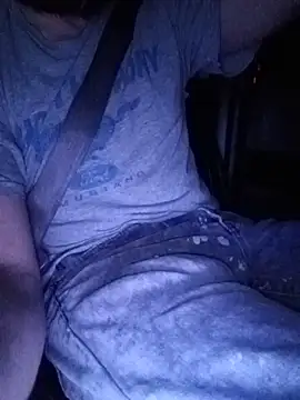Spunwhiteboy1992: διαδικτυακό σόου στην κάμερα