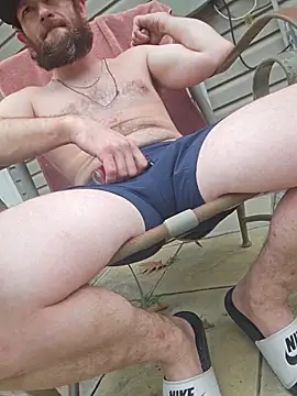 Spunwhiteboy1992: διαδικτυακό σόου στην κάμερα