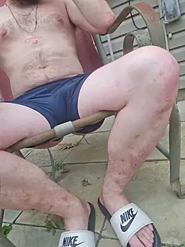 Spunwhiteboy1992: διαδικτυακό σόου στην κάμερα