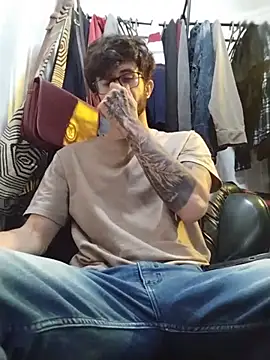 צ'אט XXX בשידור חי של Loggan_donnelly