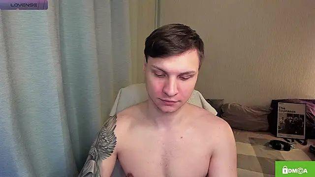 handsome_guy01 Adlı Modelin Web Kamerası Şovu
