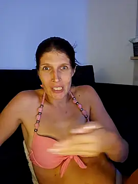 Lenchen_ Chat XXX in diretta