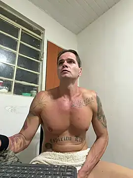 عرض كام Giricotta