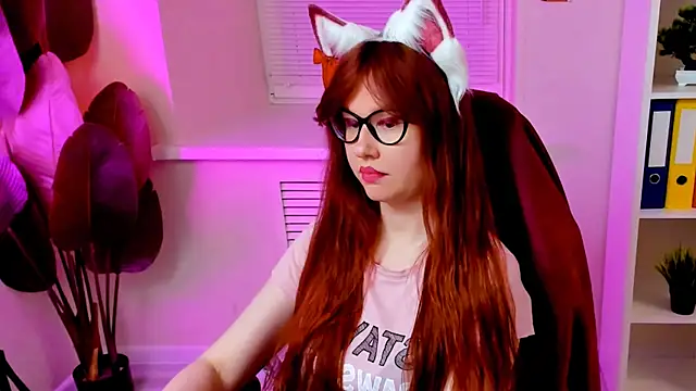 CarolGiggly's Webcam Show