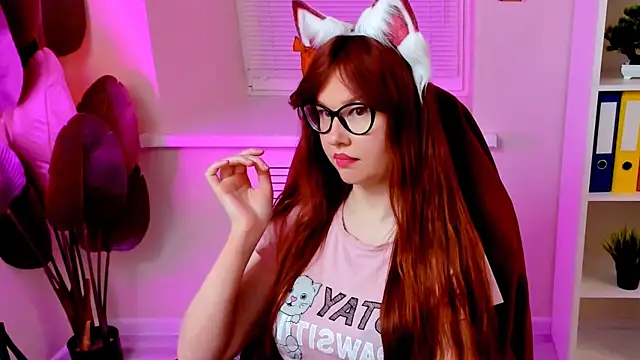 CarolGiggly's Webcam Show