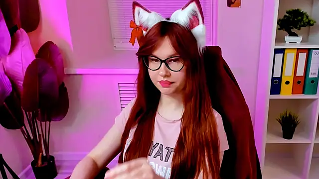 CarolGiggly webcam show