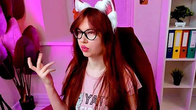 CarolGiggly's Webcam Show