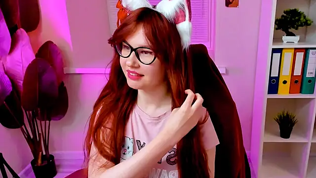 CarolGiggly's Webcam Show