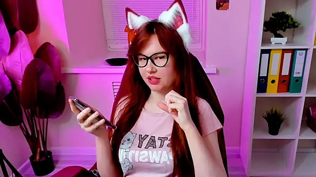 CarolGiggly's Webcam Show