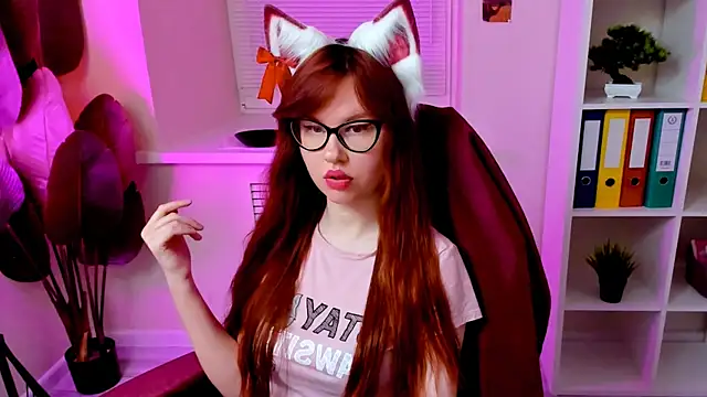 CarolGiggly's Webcam Show