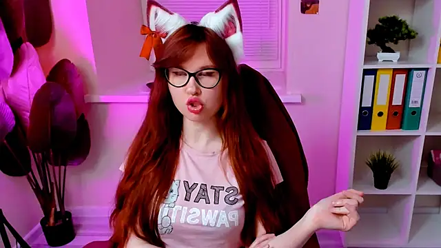 CarolGiggly's Webcam Show