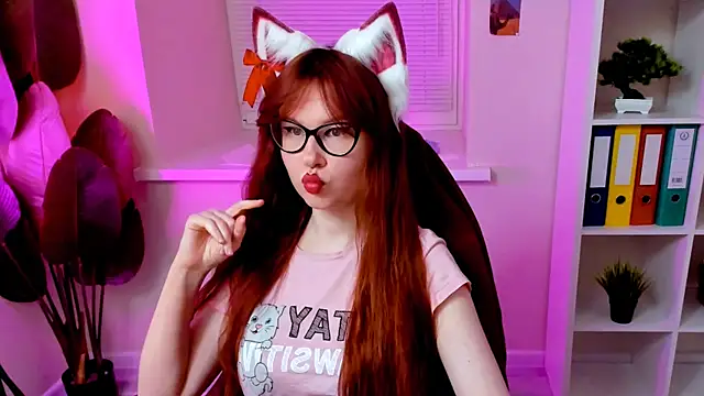 CarolGiggly's Webcam Show