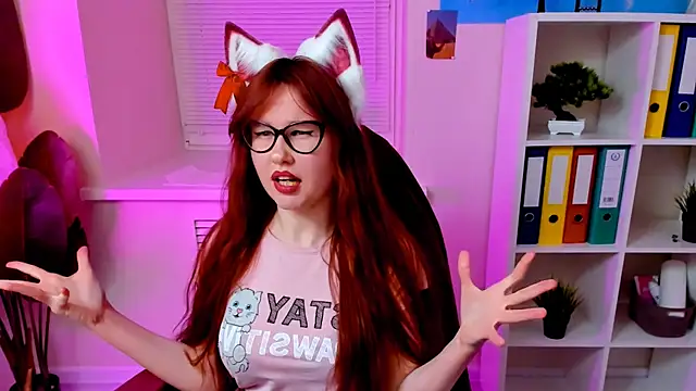 CarolGiggly: διαδικτυακό σόου στην κάμερα