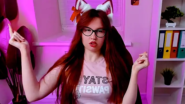 CarolGiggly's Webcam Show