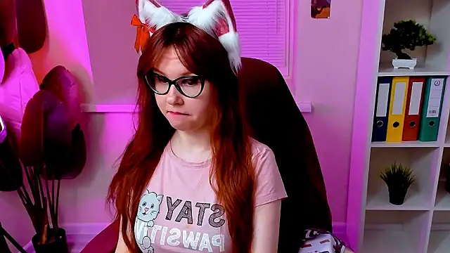 CarolGiggly's Webcam Show