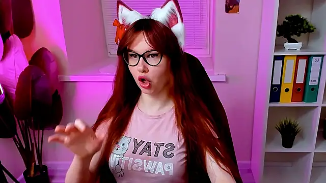 CarolGiggly's Webcam Show