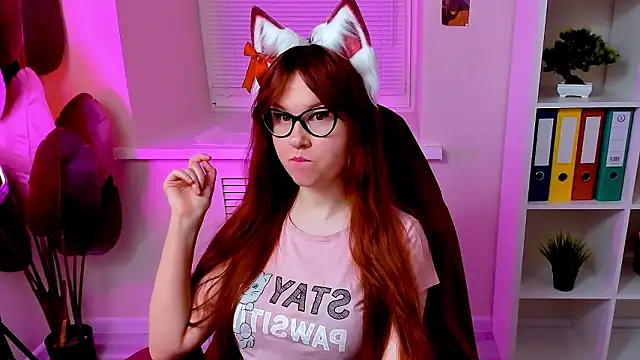 CarolGiggly's Webcam Show