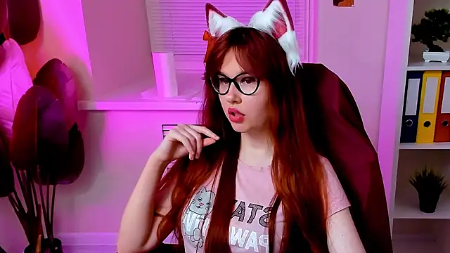 CarolGiggly's Webcam Show