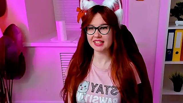 CarolGiggly's Webcam Show