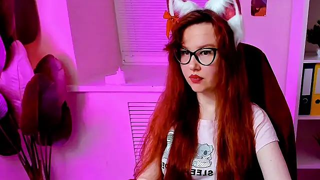 CarolGiggly Webcam show