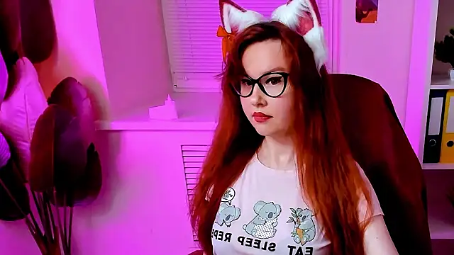 CarolGigglyn Webbikameraesitys